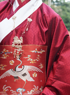 软璎珞铜镀保色金麒麟锁