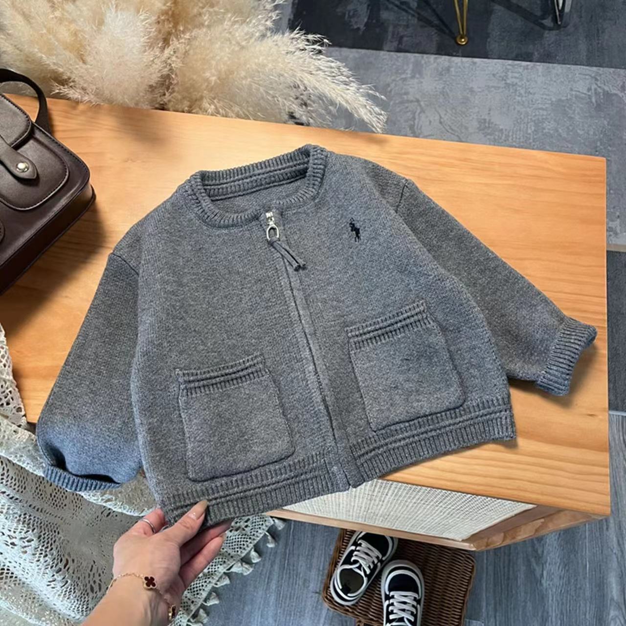 秋冬款儿童拉链毛衣开衫2024新款洋气韩版男女孩针织衫外套童装潮 - 图0