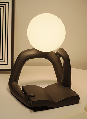 哇屋原创设计轻奢简约树脂抽象人物看书台灯小夜灯摆件桌面卧室女