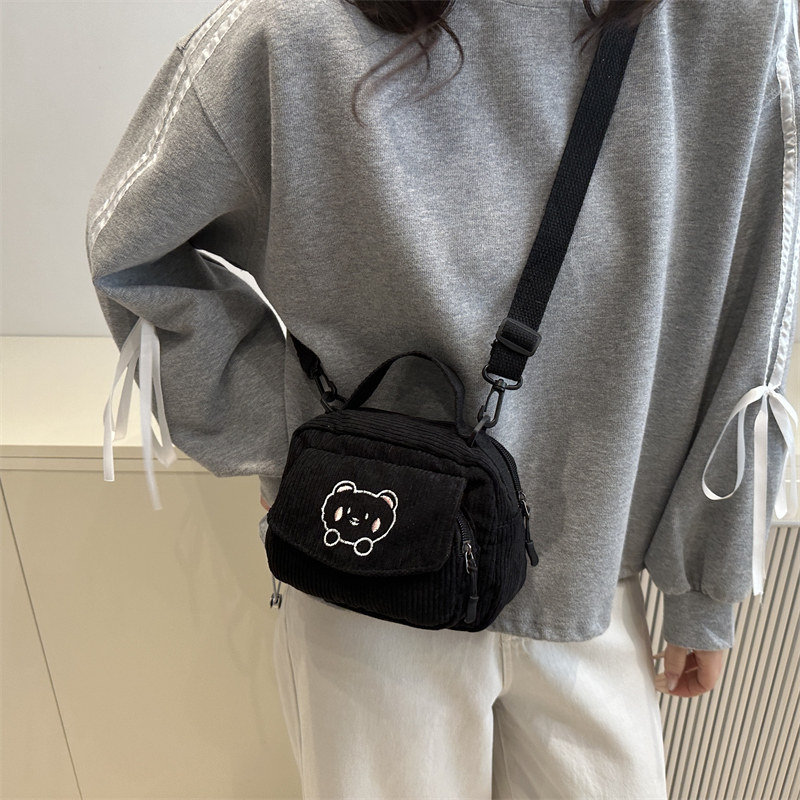 灯芯绒斜挎包包女学院风少女甜美小方包森系复古百搭单肩邮差包潮,淘宝优惠券,粉丝福利购,淘宝优惠卷