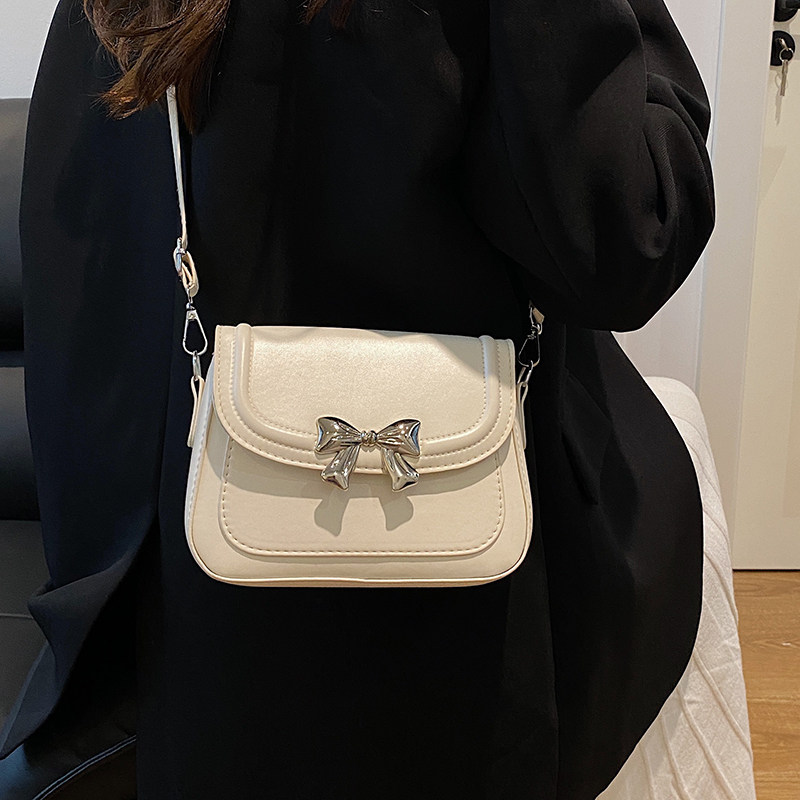 高级质感洋气小包包女2024新款流行百搭斜挎包时尚爆款超火小方包,淘宝优惠券,粉丝福利购,淘宝优惠卷