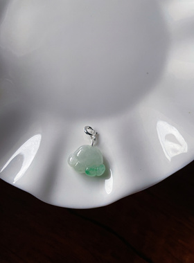 天然翡翠精致锁骨绳小吊坠祥云如意猫爪提溜手串玉挂件配饰小滴流