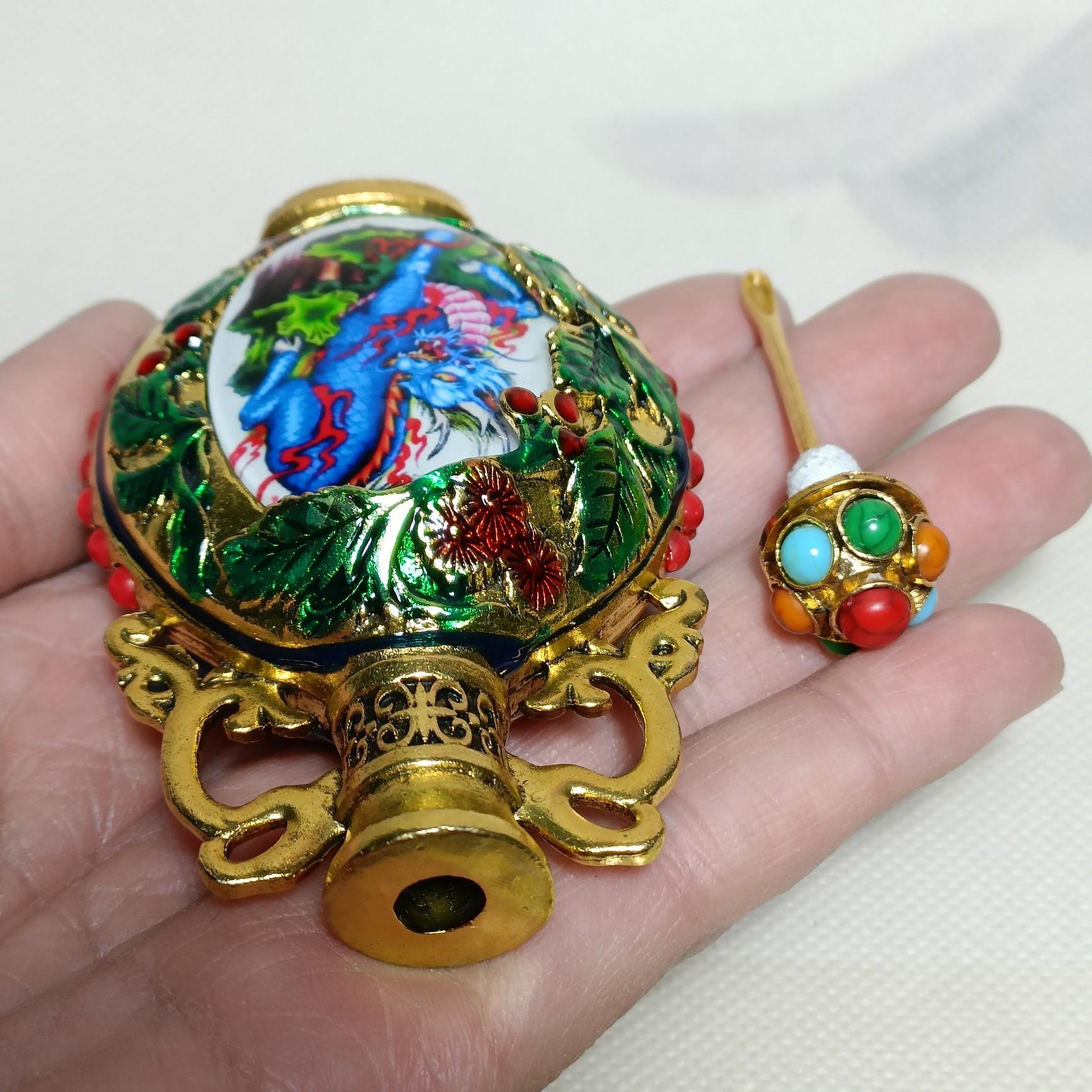 Antique Tibetan cloisonné unicorn luminous snuff bottle antique handicraft copper double-sided inner painting smoking set