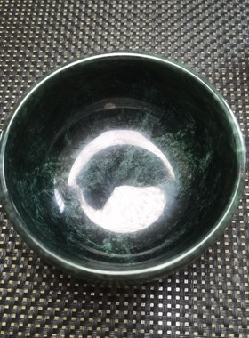纯天然药王石碗玉石碗养生玉碗墨绿玉家用墨玉原石饭碗 汤碗摆件