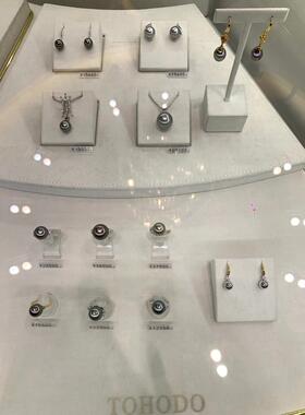 总有新人问为啥每天20点上新都被秒掉 看看商场售价就明白了