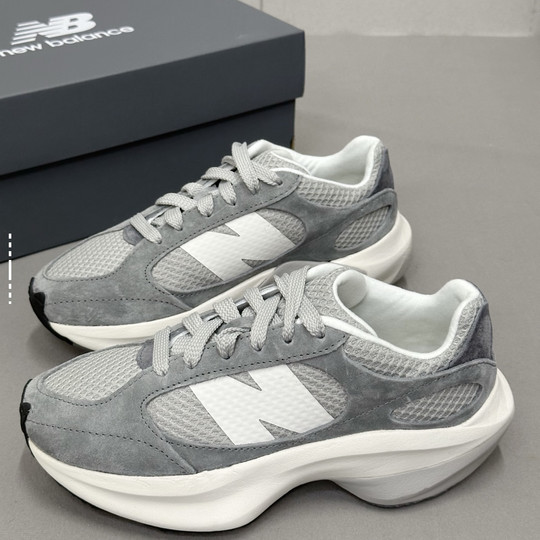 Beige Retro-Papa-Schuhe mit dicker Sohle