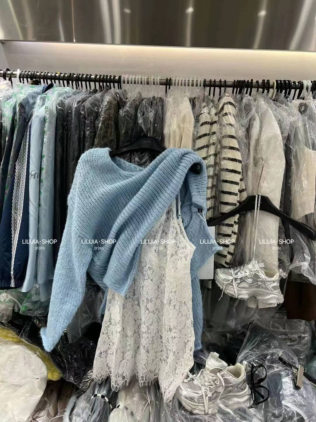 五折福利。新款韩版百搭性感设计感内搭蕾丝吊带连衣裙潮