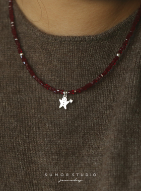 S925纯银姜饼人红水晶锁骨链女