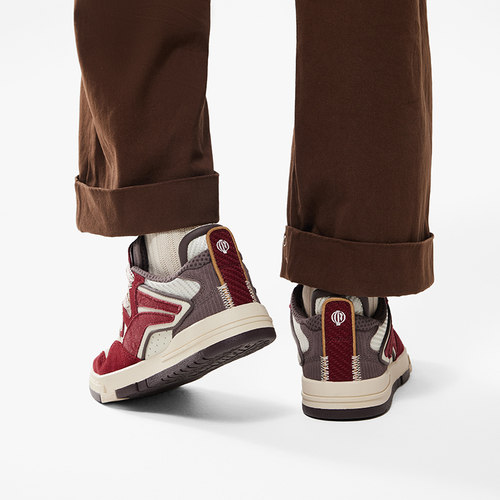 中国李宁2024惟吾PRO 特别故事版女子舒适软弹滑板文化鞋AECU002 - 图0