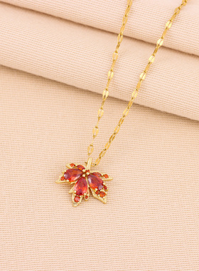 18k金轻奢红枫叶钛钢项链女2025新款锁骨链小众设计高级感不掉色