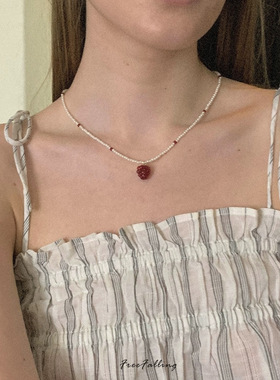 奶油莓果*小众设计可爱吊坠水晶度假风串珠百搭项链女锁骨链