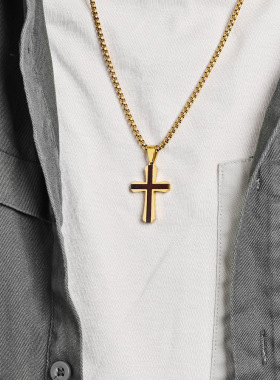 2025新款实木十字架项链钛钢镶嵌红花梨吊坠高级感百搭潮流配饰品