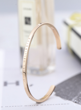 欧美风镀18k玫瑰金半圆钛钢手环
