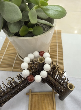 西藏天然玉石象牙玉手串