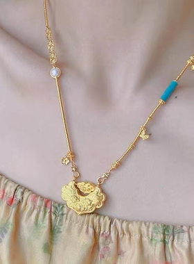 金店同款越南古法錾刻双鱼锦鲤锁包项链女沙金平安金锁吊坠毛衣链