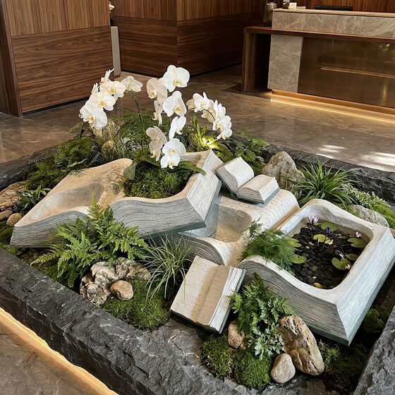 Simulated paddle green plant landscaping wabi-sabi style hotel shopping mall window decoration floor-standing fiberglass plant landscape ornaments