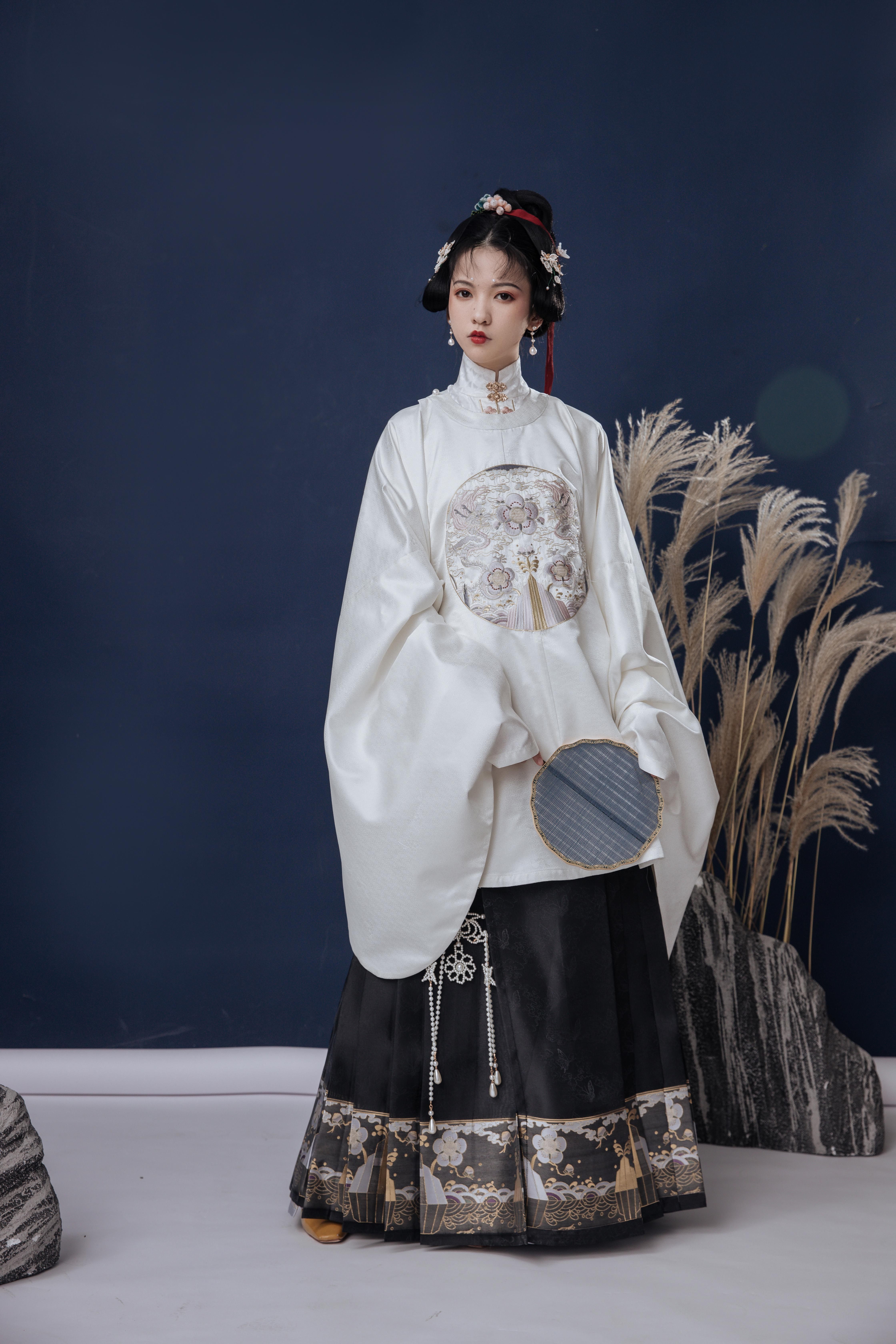 明制汉服叫什么,汉服14种形制介绍,明制汉服_大山谷图库