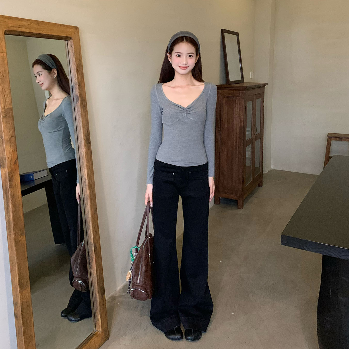 橘子树在哪儿复古黑色微喇牛仔裤冬季女款不贴腿直筒显瘦马蹄裤子,淘宝优惠券,粉丝福利购,淘宝优惠卷