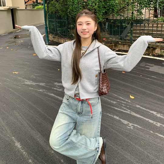 橘子树在哪儿韩系短款连帽卫衣外套女秋季慵懒风休闲百搭长袖上衣