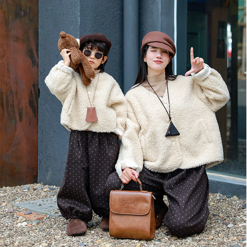 炸街亲子装2025冬季新款母子母女装皮毛一体上衣韩系风软糯外套,淘宝优惠券,粉丝福利购,淘宝优惠卷