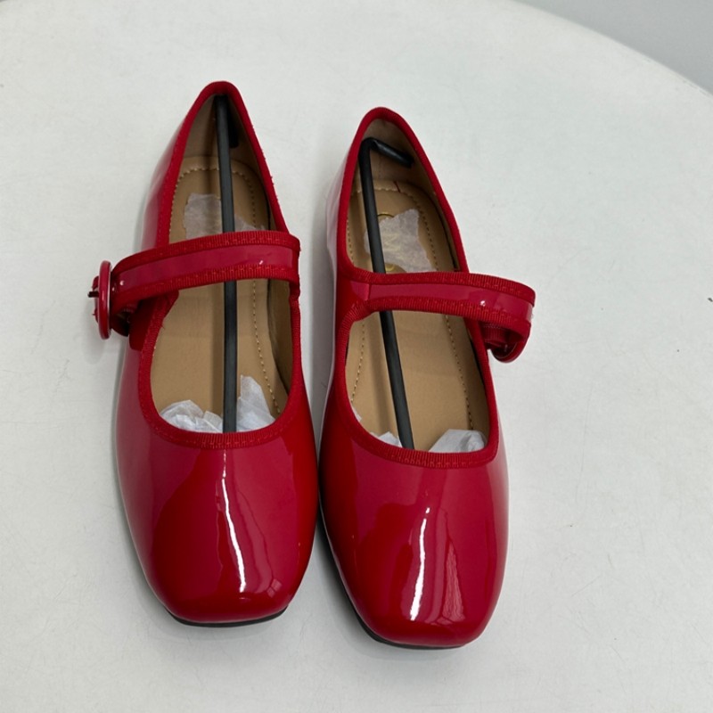 韩版时尚一字扣平底单鞋女大码气质方头漆皮轻便舒适浅口玛丽珍鞋,淘宝优惠券,粉丝福利购,淘宝优惠卷