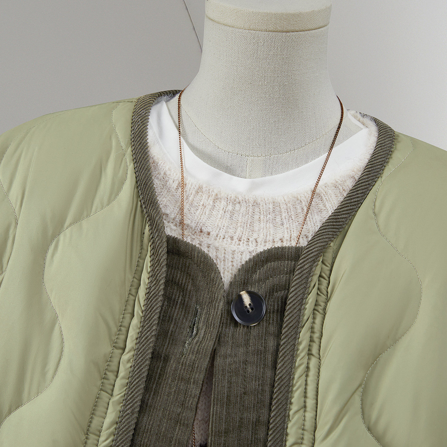 她池单排扣羽绒服2025冬季新款女装撞色拼接宽松款长袖保暖外套