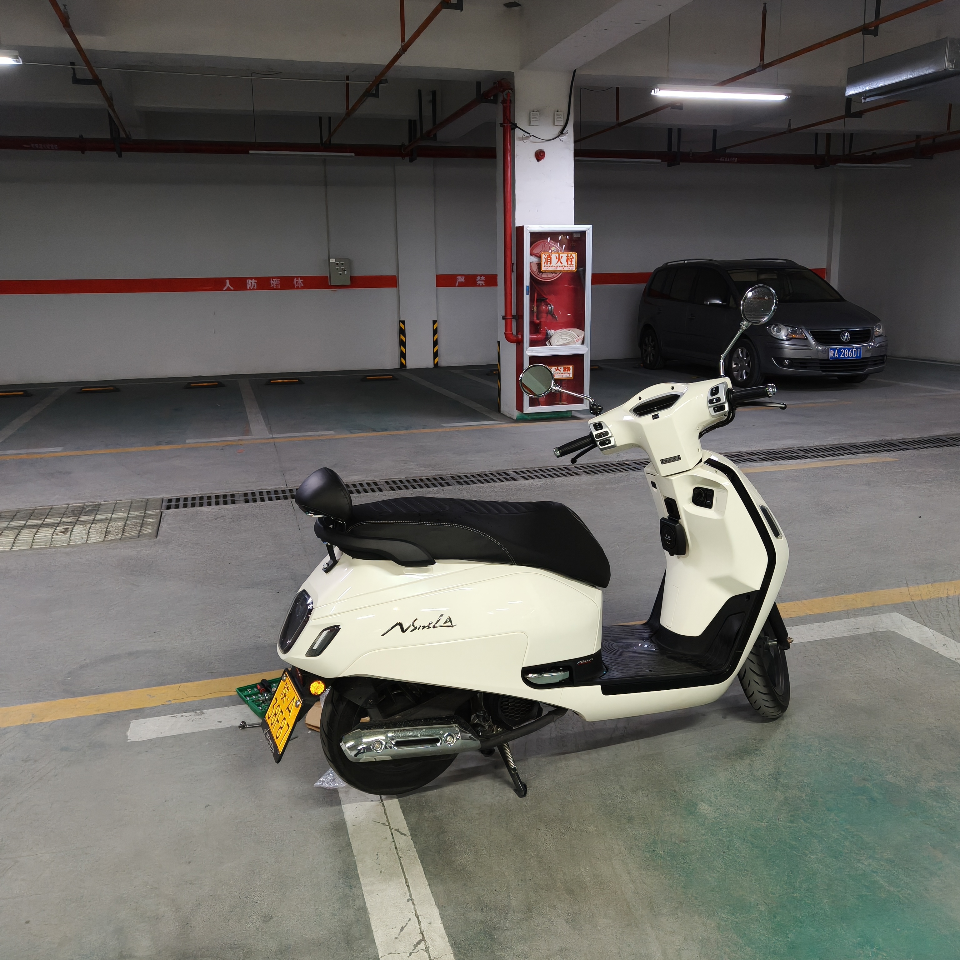 适用25款新大洲本田NS125LA尾翼尾架 ns125la运动版靠背支架扶手 - 图0