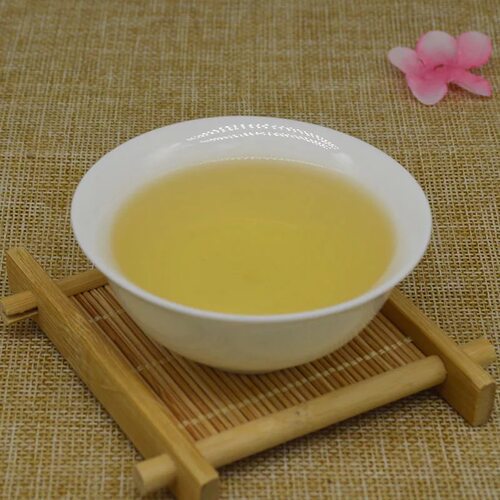福鼎白茶白牡丹 2017年高山头春白茶饼 一箱48饼花香白茶直销包邮 - 图1