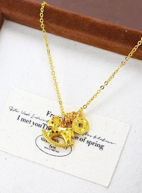 仿黄金色碎碎冰摇摇马钱币吊坠项链女小马锁骨链生肖马本命年饰品