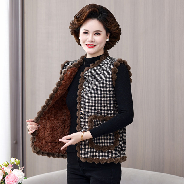 Fashionable velvet thickened vest and vest