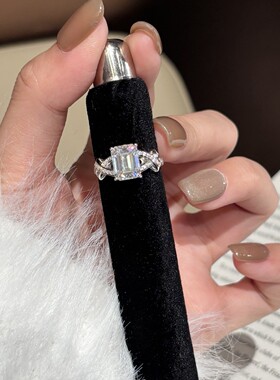 热销长方形雷迪恩切割D色莫桑钻S925纯银戒指女轻奢设计欧美新款