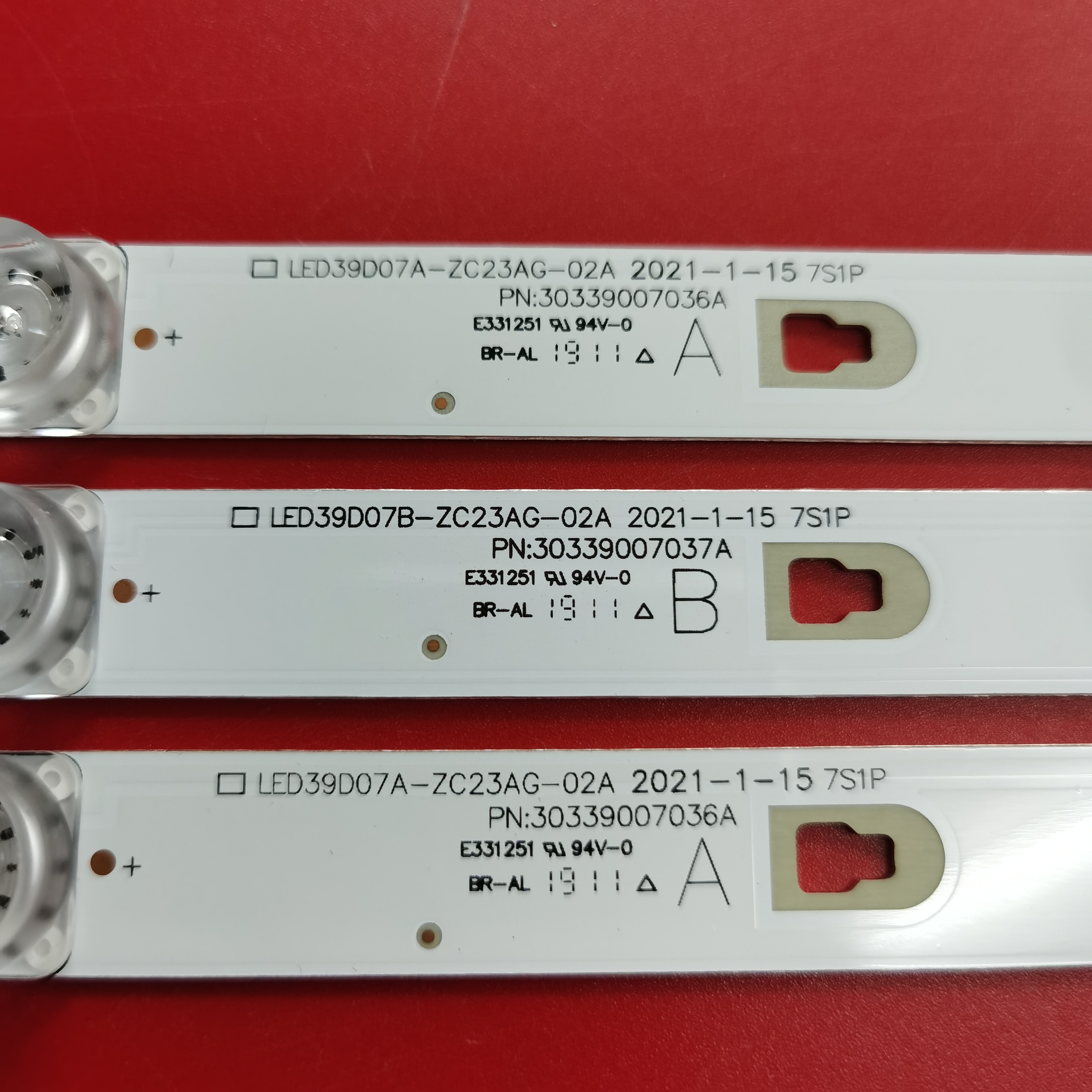 风行N39S灯条F40Y LED39D07A/B-ZC23AG-02A 30339007036/7背光灯 - 图0