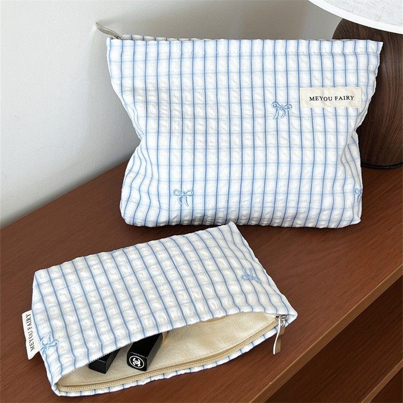 ins小众简约条纹化妆包甜美蝴蝶结收纳袋钱包小方包内胆包笔袋,淘宝优惠券,粉丝福利购,淘宝优惠卷