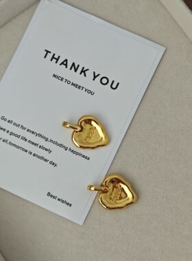 通体925纯银韩版爱心吊坠 小众设计基础款银坠 简约INS个性侧坠