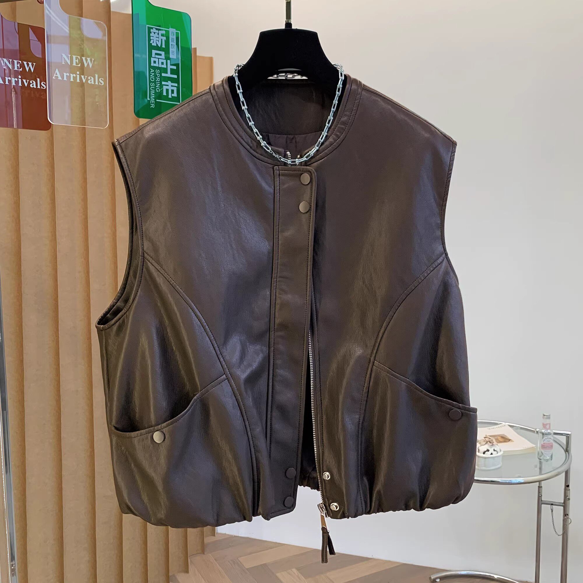 2026新款棕色皮衣马甲女春夏时尚百搭叠穿小个子坎肩背心外套