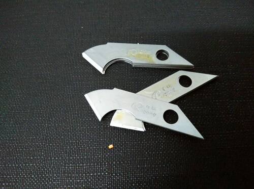 日钢RG-3142勾刀片 加厚 切割压克力板 广告有机玻璃专用钩刀刀片 - 图1