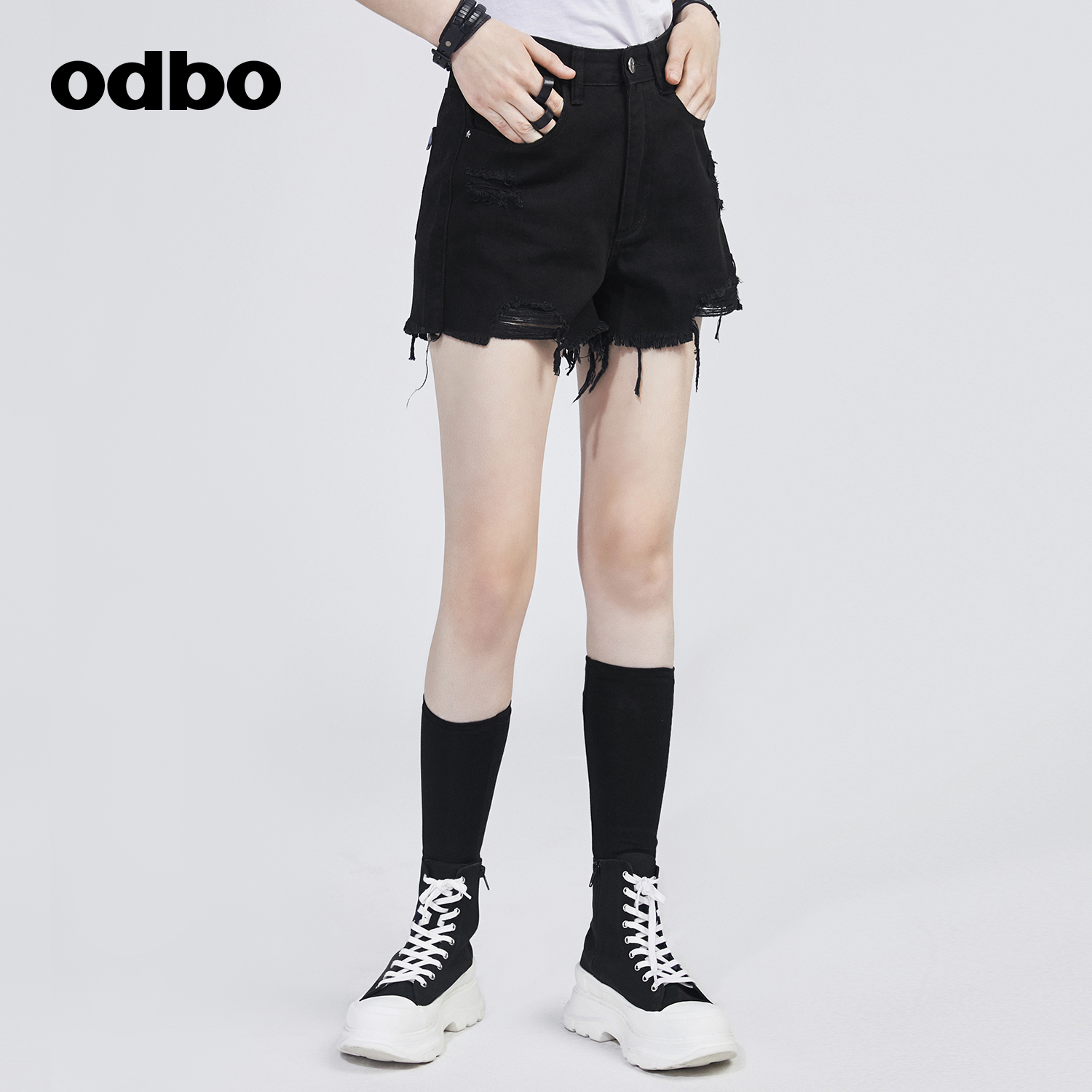 odbo/欧迪比欧原创设计破洞磨毛高腰牛仔裤女早秋2023新款短裤子 - 图0