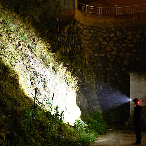 硕森超亮充电式头戴手电筒登山照明夜钓钓鱼野外强光户外专用头灯 - 图3