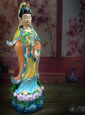 观音菩萨佛像手绘摆件德化陶瓷