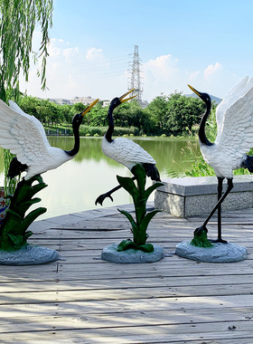 公园水池仿真仙鹤玻璃钢雕塑假山