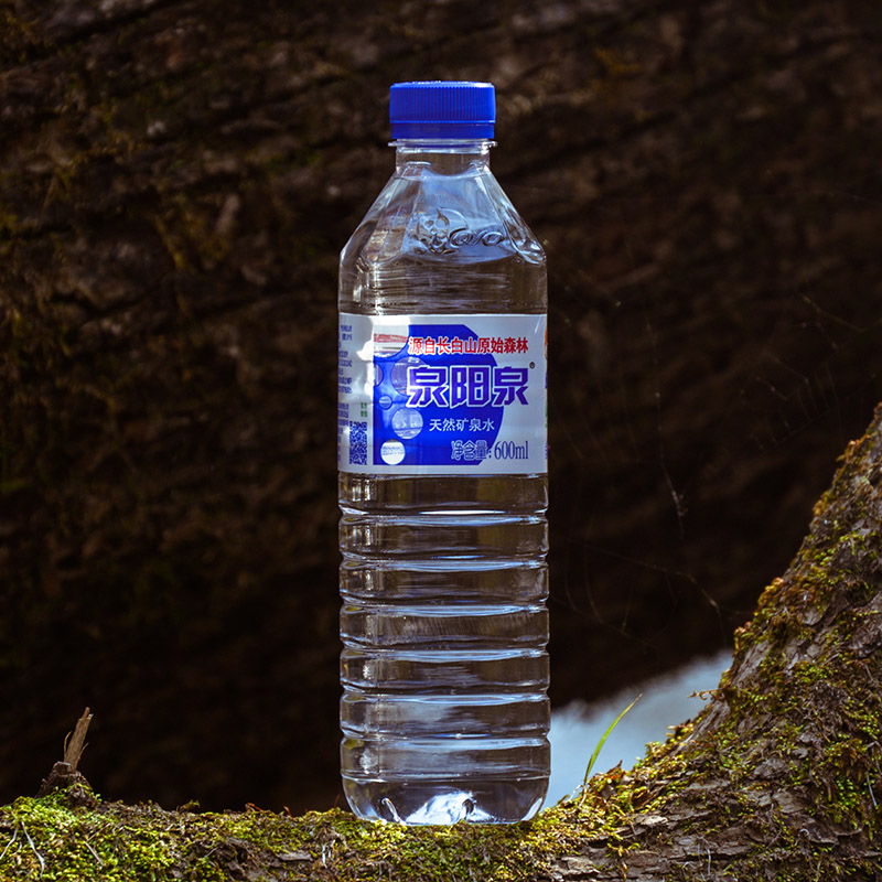 泉阳泉长白山天然矿泉水600ml*24瓶*3箱小瓶装弱碱性饮用水整箱 - 图2