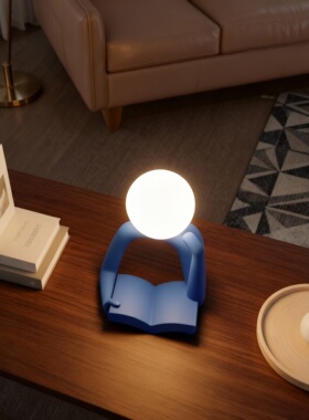 创意读书人造型树脂台灯摆件