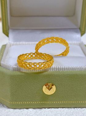 女款足金黄金花丝素圈戒指
