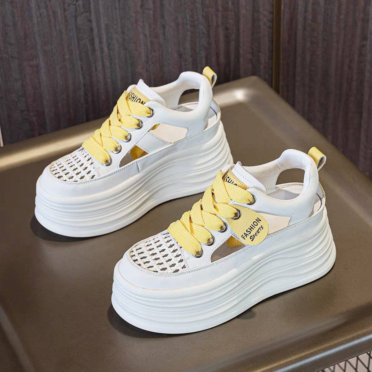 Thick-soled hollow white shoes 8cm height increasing women's shoes summer breathable hole-in-the-wall sandals mesh platform shoes