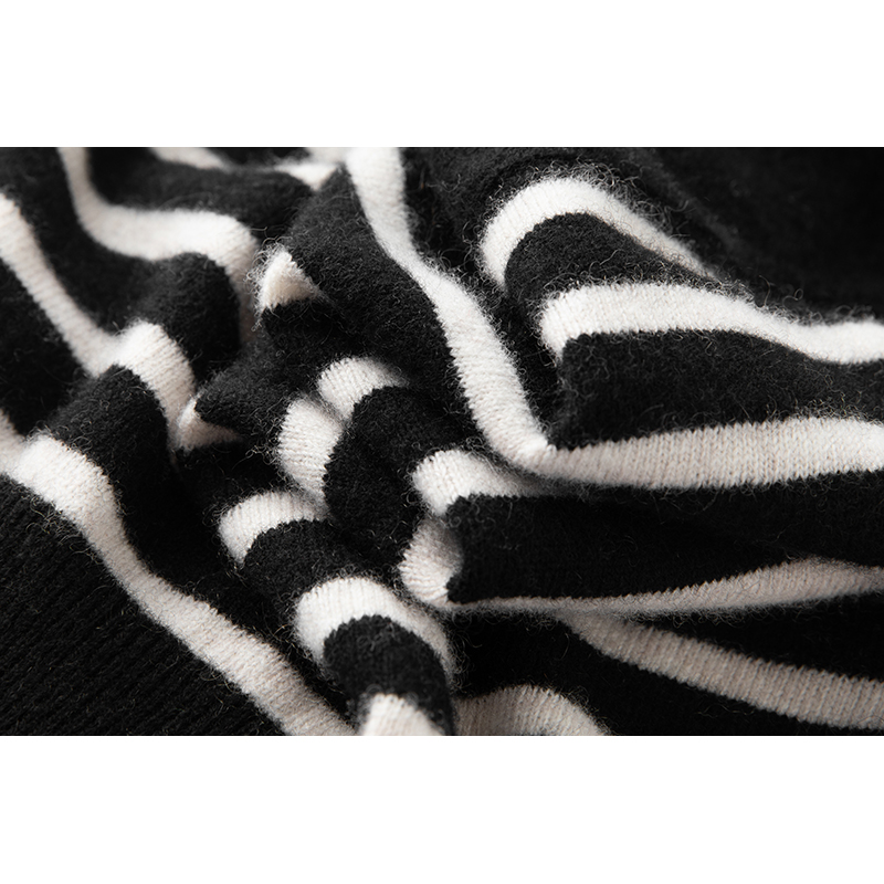 特显时髦感！！100山羊绒小披肩条纹高端针织保暖护颈搭肩配裙子 - 图1