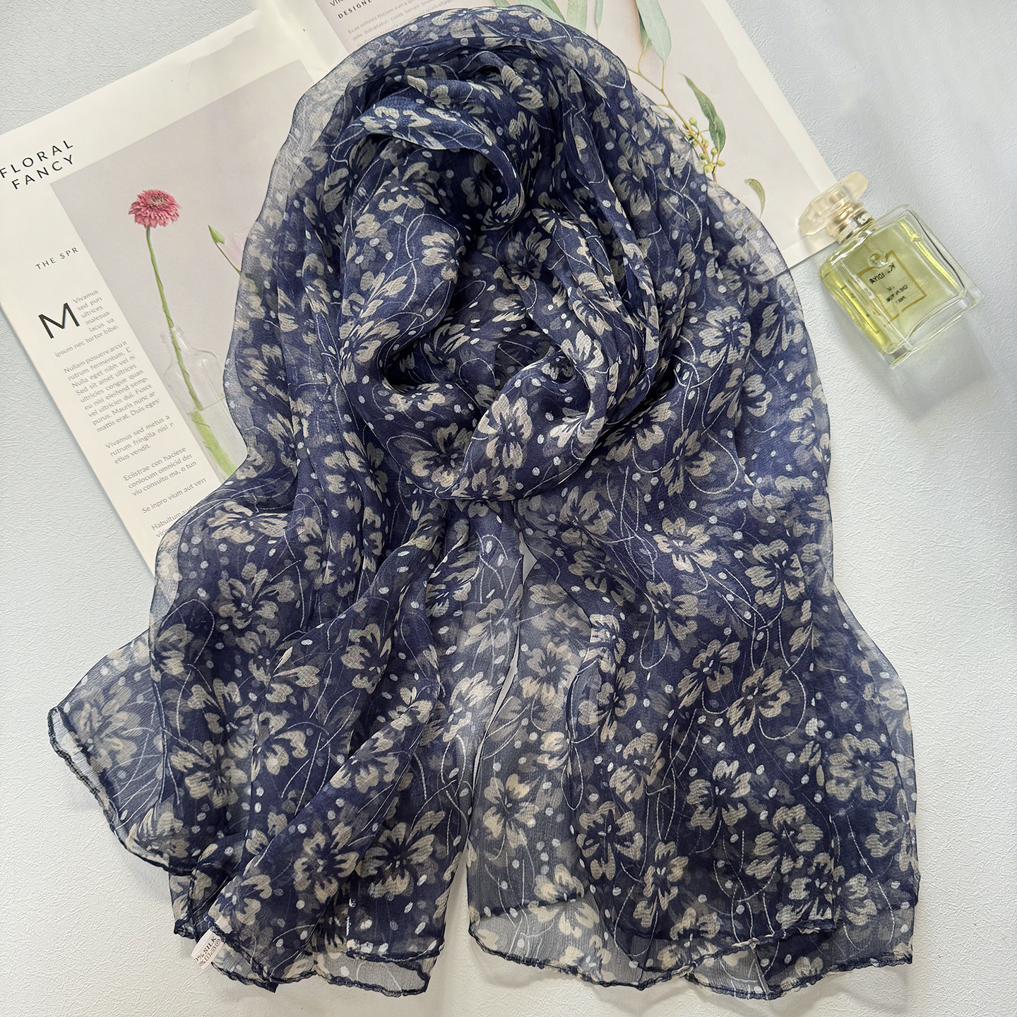 2026新款真丝桑蚕丝印花长丝巾春秋季百搭护颈围巾送礼妈妈纱巾女