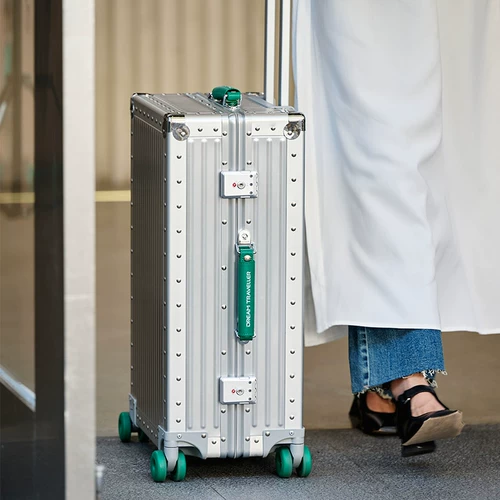 Чемодан, аксессуары, подарочная коробка, багажная бирка, комплект