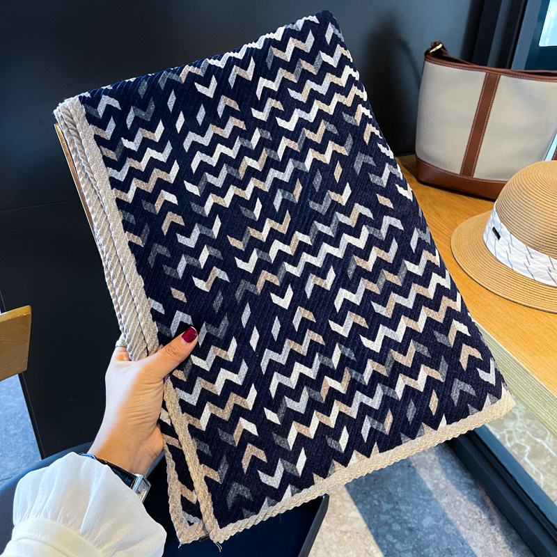 春夏围巾女韩系文艺棉麻质感褶皱长款披肩防晒丝巾空调防风薄纱巾