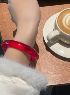 车厘子水晶手镯女款玉镯子本命年