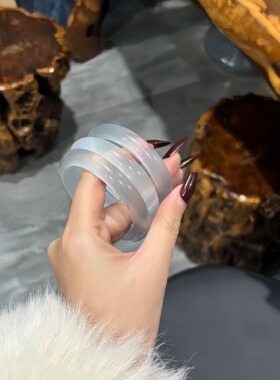 白月光手镯女款玉髓高冰透玉镯子